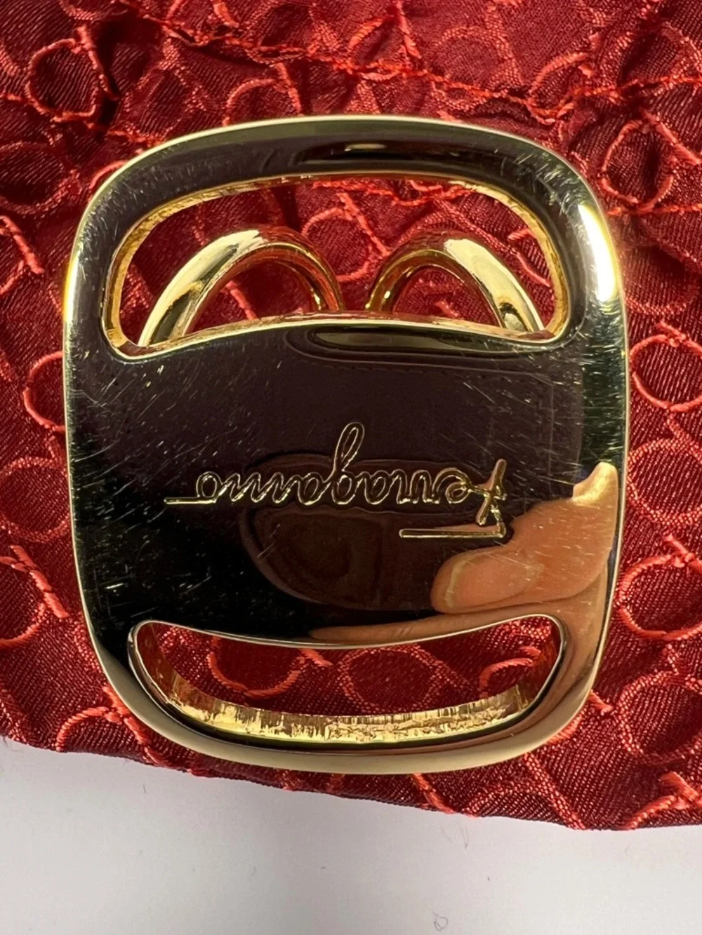 Ferragamo Gancini Gold Tone Scarf Ring Clip Italy